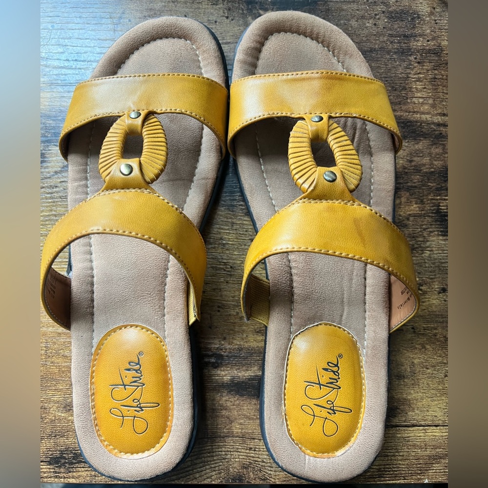 Life Stride Sandals